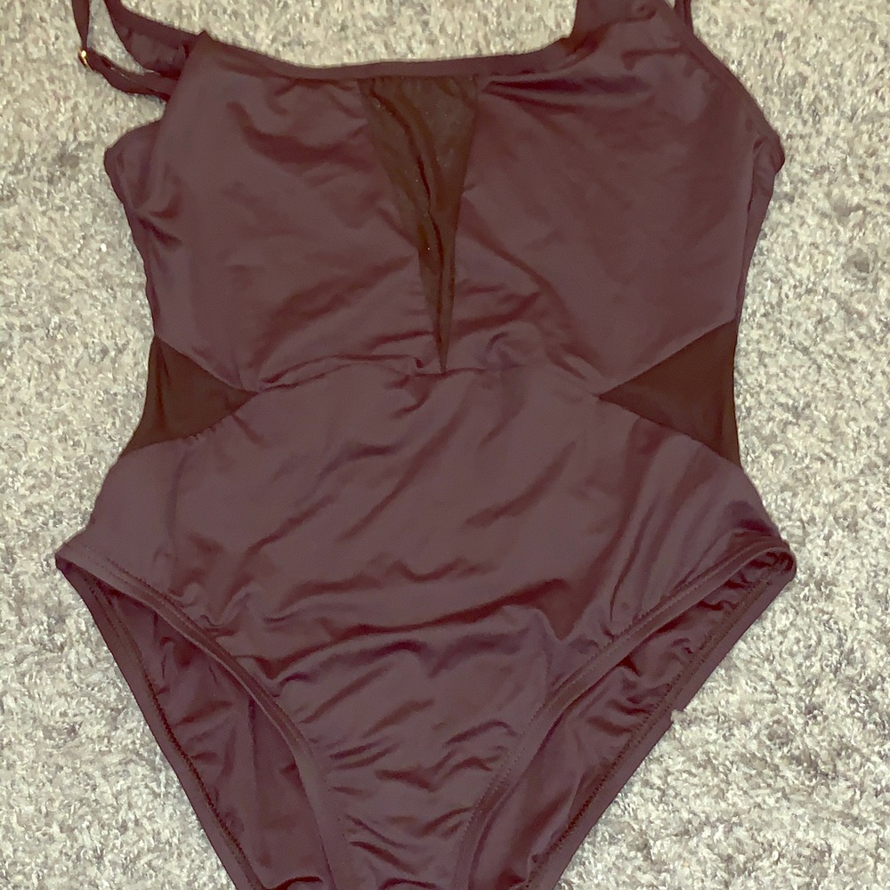 BLACK OPEN BACK SWIM SUIT!